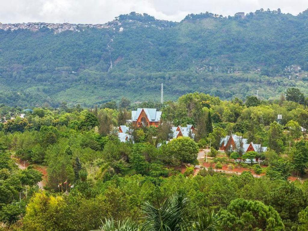 Aye Thar Yar Golf Resort Taunggyi Zewnętrze zdjęcie