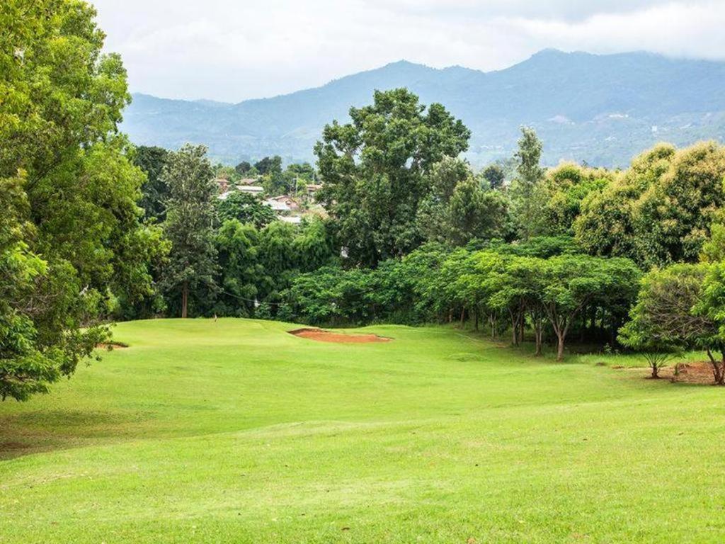Aye Thar Yar Golf Resort Taunggyi Zewnętrze zdjęcie