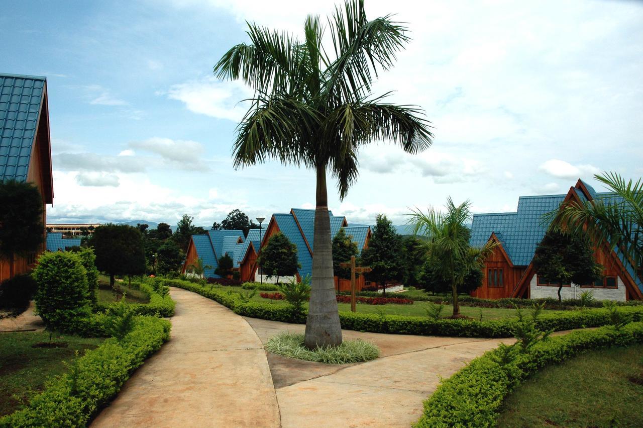 Aye Thar Yar Golf Resort Taunggyi Zewnętrze zdjęcie